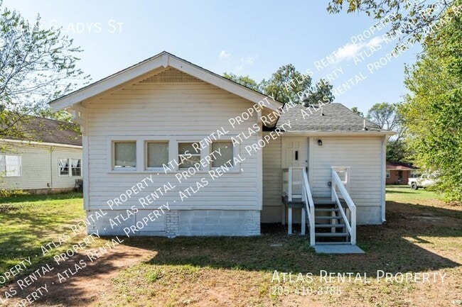 Photo - 419 Gladys St