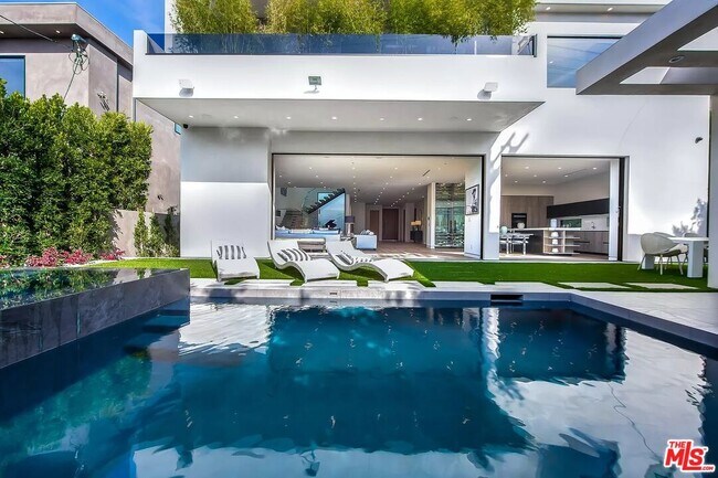 Photo - 723 Orlando Ave