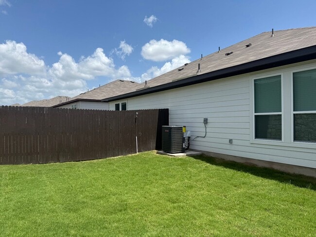 Photo - Stunning 3x2 Luxury Duplex in Buda, TX!