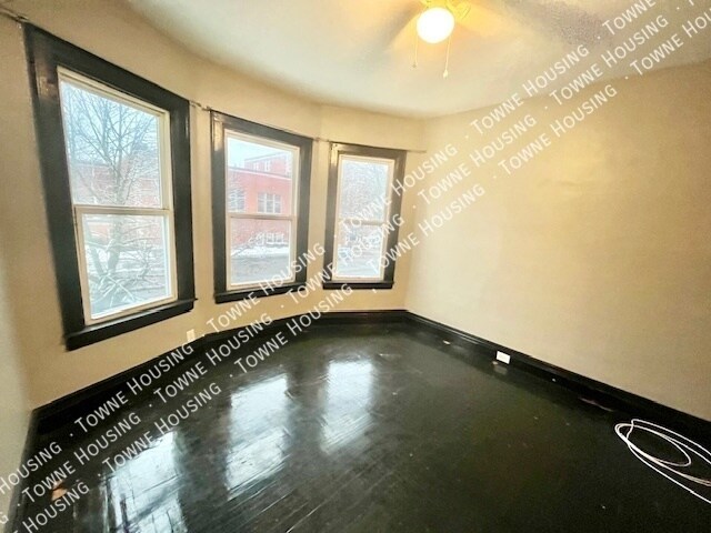 Photo - 69 Red Jacket Pkwy Unidad 1