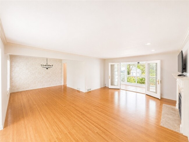 Photo - 20 Briar Patch Rd