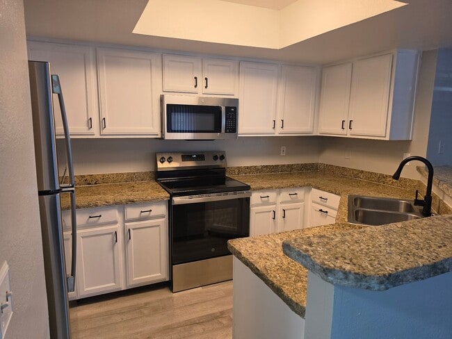 Photo - Charming 3 bed 2 bad located at Park 1