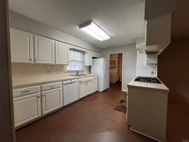 Photo - 3050 Bryn Mawr Rd