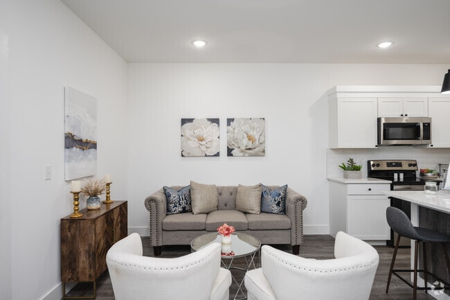 3BR, 2.5BA - 1366SF