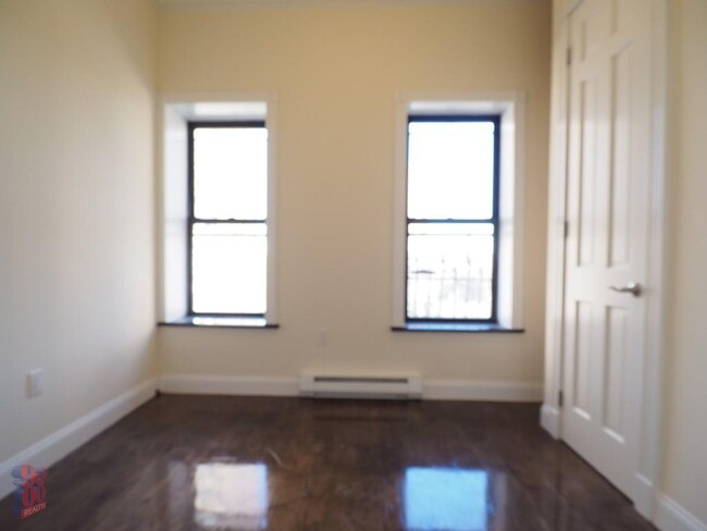 Photo - 314 E 106th St Apartment Unit 26