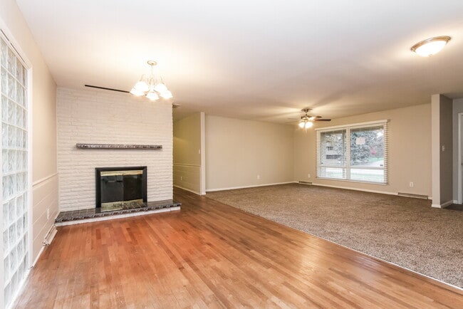Photo - 7605 Kimberly Dr
