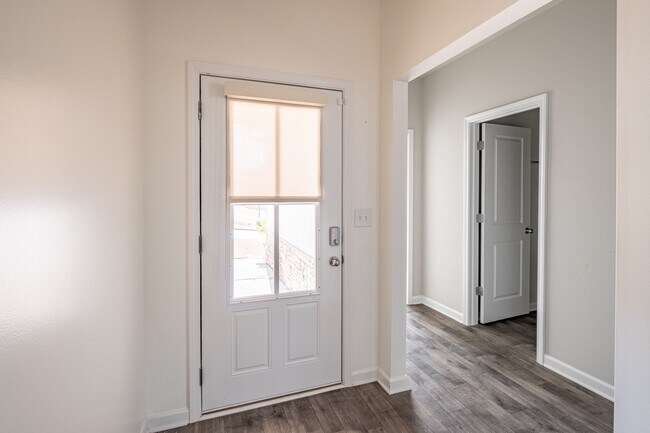 Photo - 20 Bingley Ct