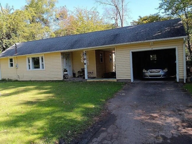 Building Photo - 110 Brigham Ln Rental