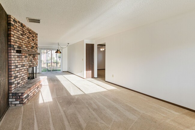Photo - 1417 Fleta Ct