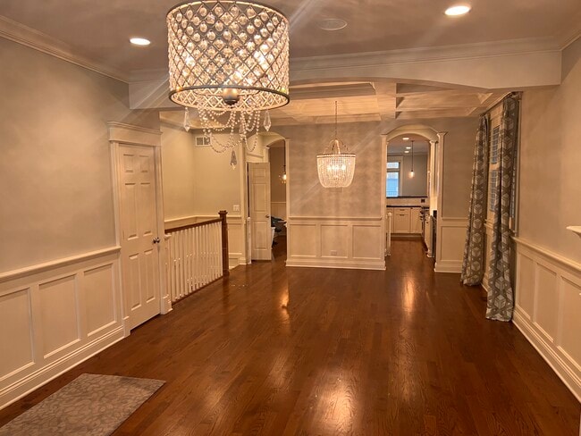 Photo - 2042 N Racine Ave Unit 1