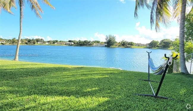 Building Photo - 11030 SW 163rd St Rental