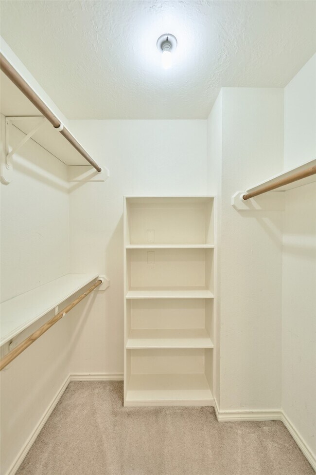 Photo - 6 Glen Canyon Pl