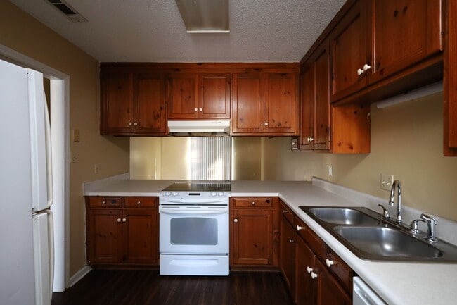 Photo - 13 Pinedale Cir