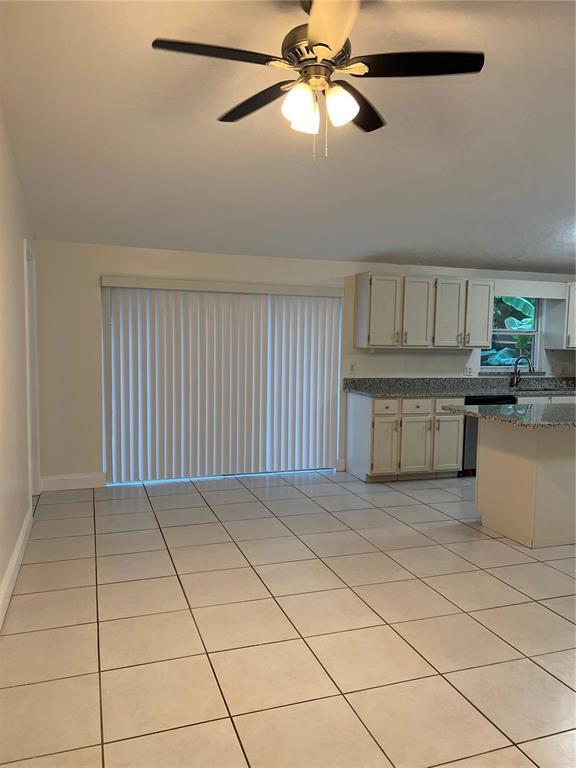 Photo - 16039 Grass Lake Dr