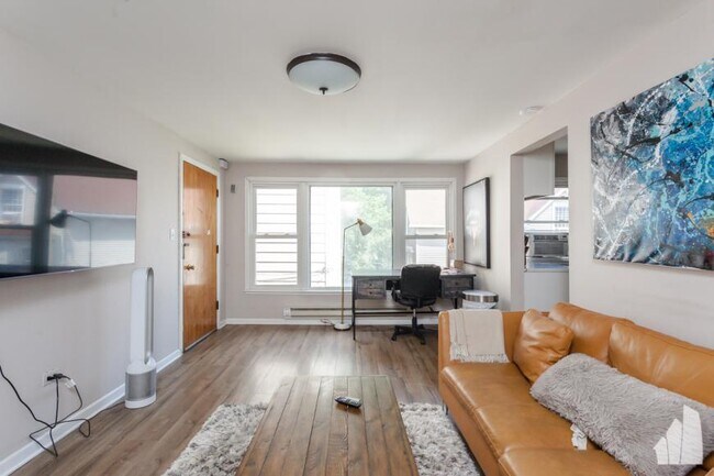 2 bedroom in Chicago IL 60626 - 2 bedroom in Chicago IL 60626 Condo Unit 2F