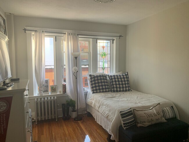 Photo - 1 Symphony Rd