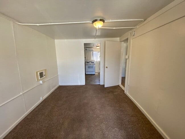 Photo - cla215* Unit 130a