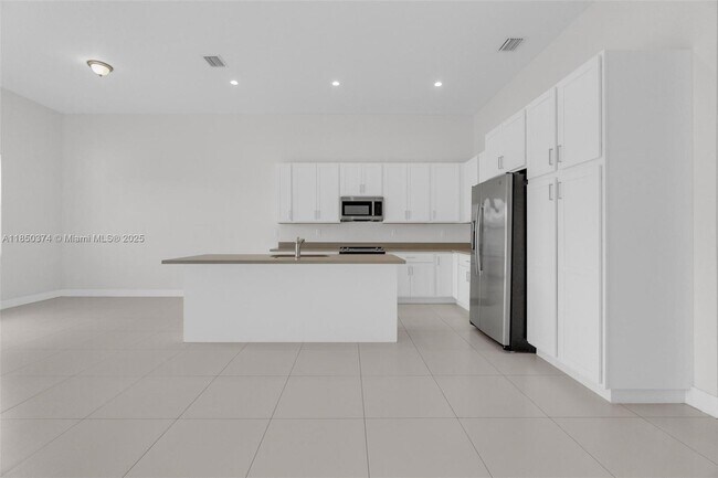 Photo - 19447 SW 124th Ct