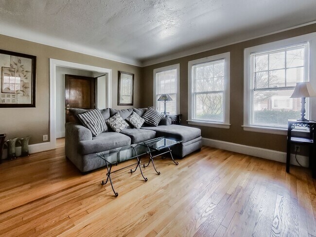 Photo - Welcome to this charming 2 bedroom, 1 bath...