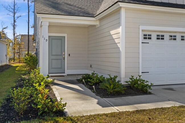 Photo - 119 Holloway Hl