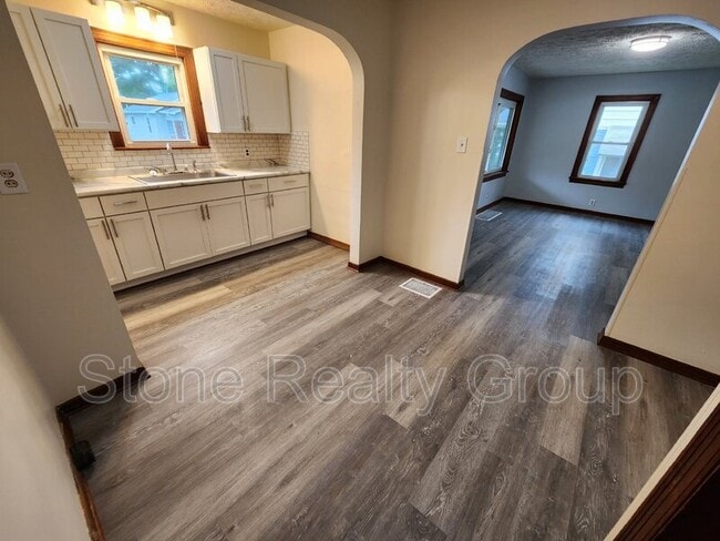 Photo - 1721 N 25th St