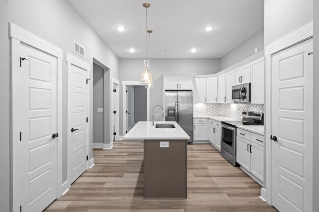 Gorgeous 3 Story 4 Bedroom Pet Friendly Ho... - Gorgeous 3 Story 4 Bedroom Pet Friendly Ho... House