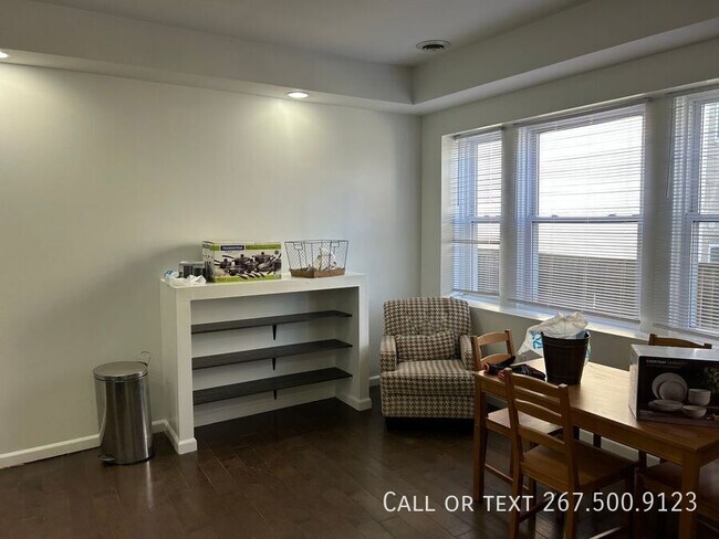 Photo - 120 S 46th St Unidad B