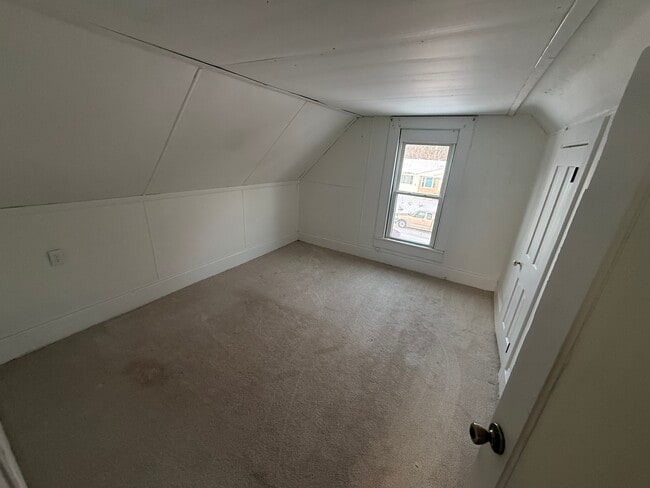 Photo - 1402 E Fox St