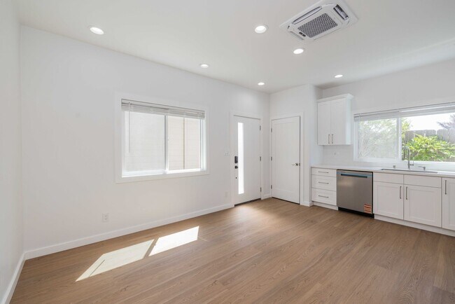 Photo - 19139 Vaughn Ave