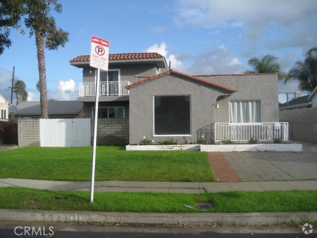 Building Photo - 1307 W M St Unit A Rental