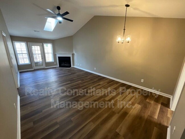 Photo - 154 Wesley Harris Cir