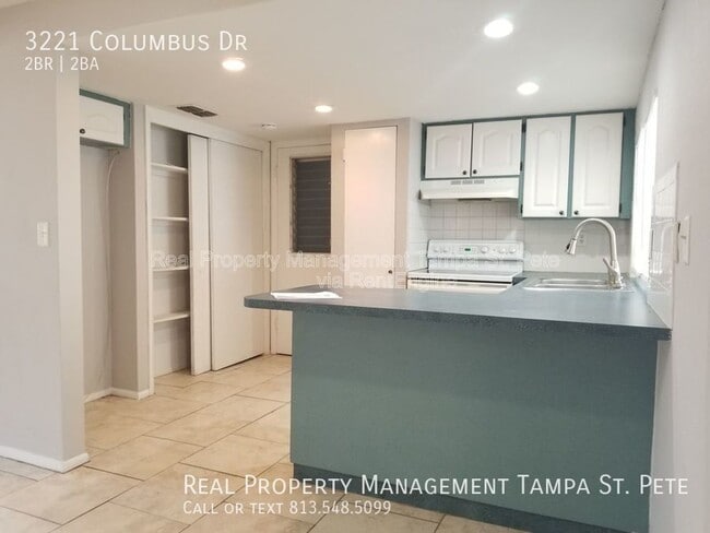 Photo - 3221 Columbus Dr