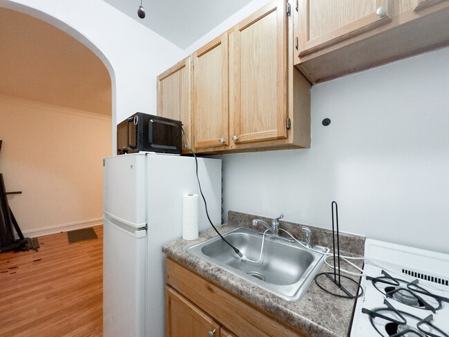 Photo - 2536 N Sawyer Ave Unidad 503