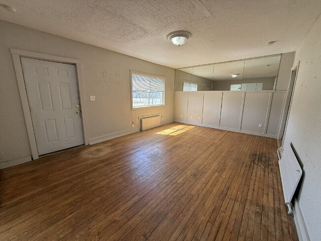 Photo - 821 Broadway Unit 1