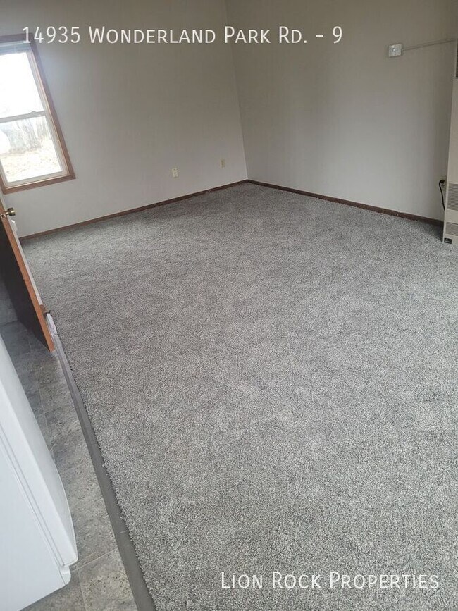 Photo - 14935 Wonderland Park Rd Unit 9