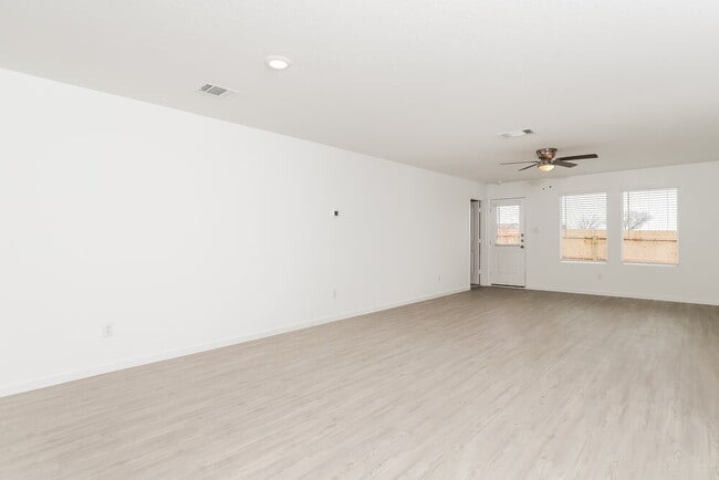 Photo - 3324 Mound Rdg