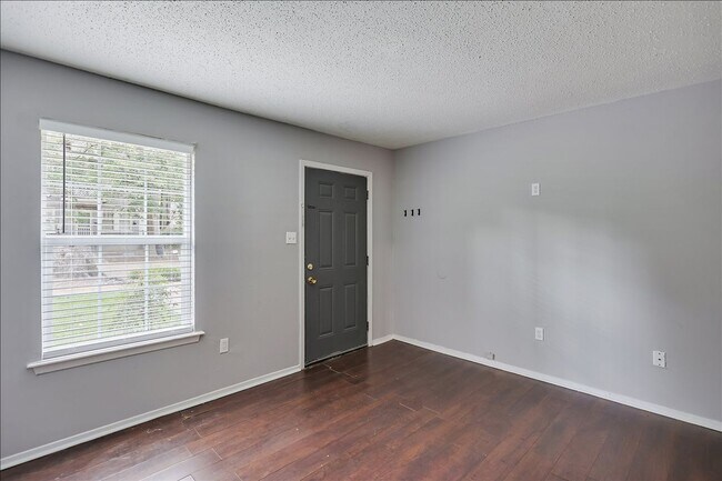 Photo - 1718-1720 Hazel Street Unit 1718