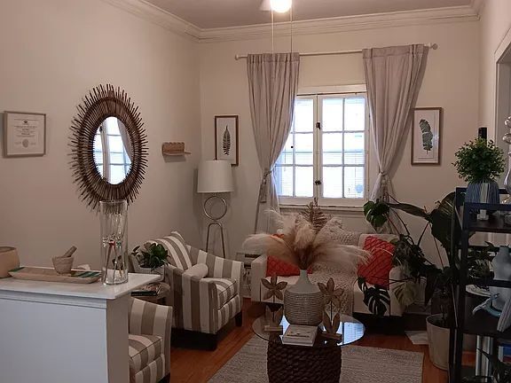 Photo - 916 Green Bay Rd