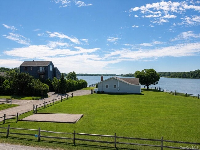 345 Old Cove Blvd