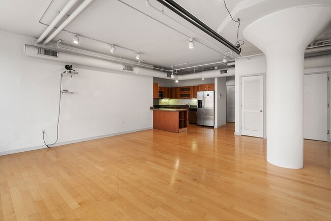 Building Photo - 210 South St Unit 9-3 Rental