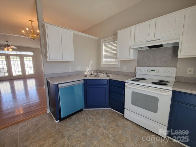 Photo - 7844 Paper Birch Dr