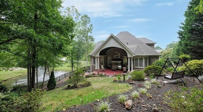 Photo - Luxury Waterfront Rental in Gated Montebello Community