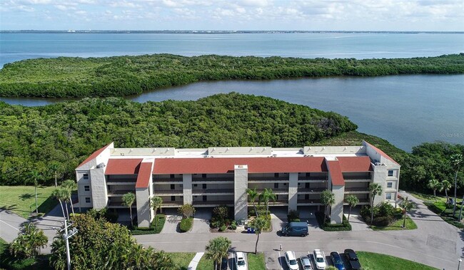 Building Photo - 4540 Gulf of Mexico Dr Unit PH2 Rental