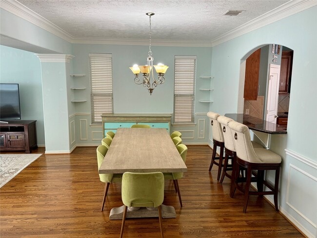 Photo - 3410 Skyline Village Dr