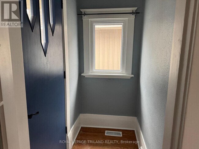 Photo - 140 Arundell St