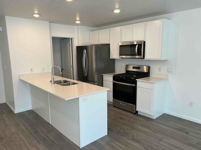 Photo - 243 Portside Ln