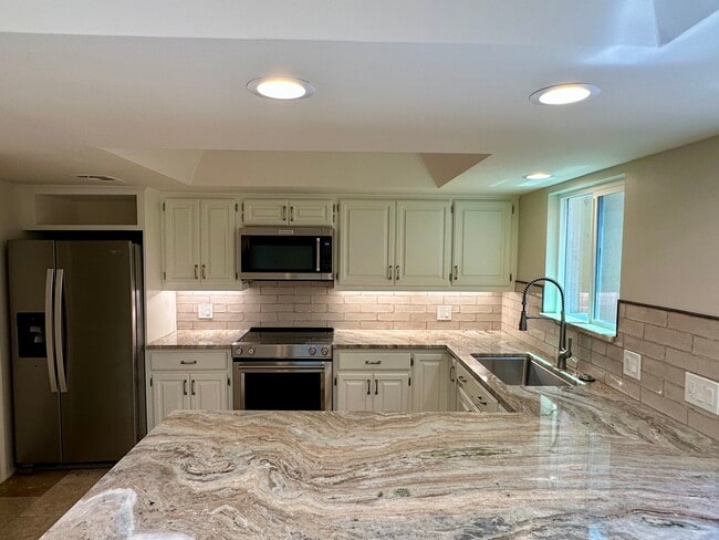 Photo - 7915 E Vista Dr
