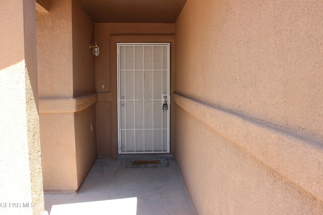 Photo - 13978 Vaquero Rock Dr