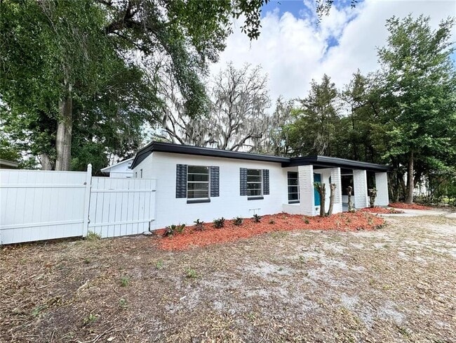 Building Photo - 906 San Domingo Rd Rental