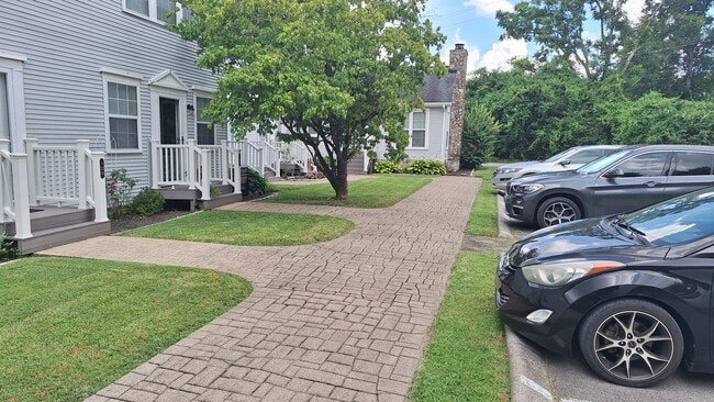 Front Entrance - 217 Walton Ferry Rd Unit 106